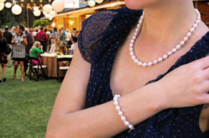 Elegant White Princess Necklace and Bracelet Kit