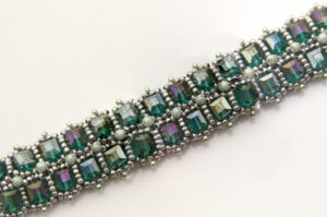 Aqua Shimmer Crystal Path Bracelet Kit