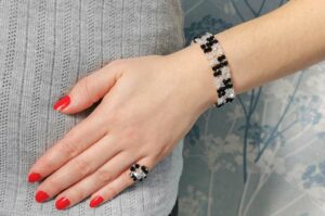 Black Magic Illusion Crystal Bracelet and Ring Kit