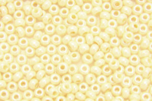 Lustred Opaque Ivory Preciosa 8/0 Seed Beads