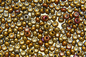 Metallic Iris Hazel Preciosa 8/0 Seed Beads