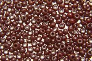 Opaque Esspresso Preciosa 8/0 Seed Beads