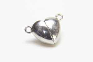 16x12mm Silver Magnetic Heart Clasp