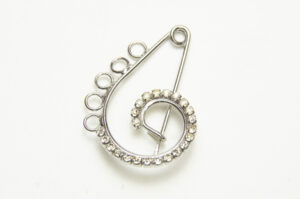 35x26mm Silver Plated Crystal Brooch