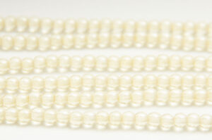 4mm Transparent Honeysuckle Round Czech Glass Beads
