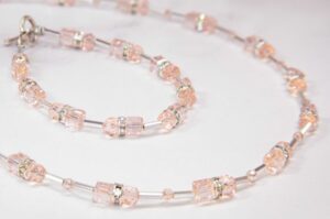 Moulin Rouge Heart of Paris Necklace and Bracelet Kit