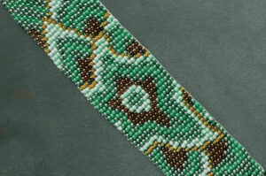 Robin Hood Petals Aplenty Tapestry Bracelet Kit