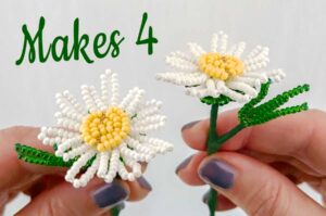 English Daisy Beaded Flowers Kit - Makes 4
