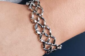 Avenis Crystal Netted Bracelet Pattern Download