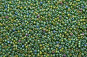 Frosted Silver Lined Rainbow Holly Green Preciosa Seed Beads